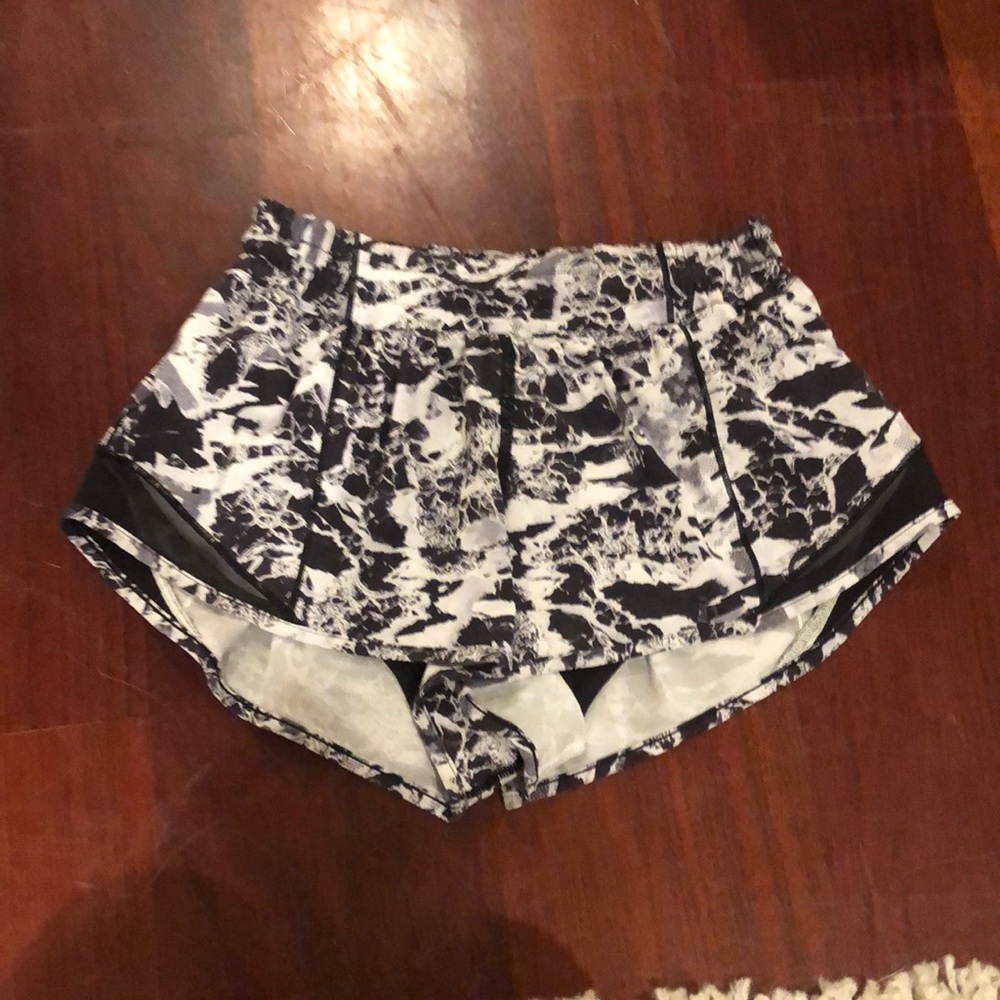 Lululemon Hotty Hot Shorts